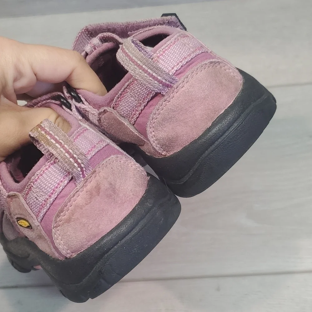 Keen Kids Girls Waterproof Hiking Sandals shoes sz 13